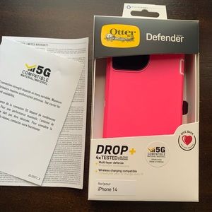 iPhone 14 Otterbox defender case
